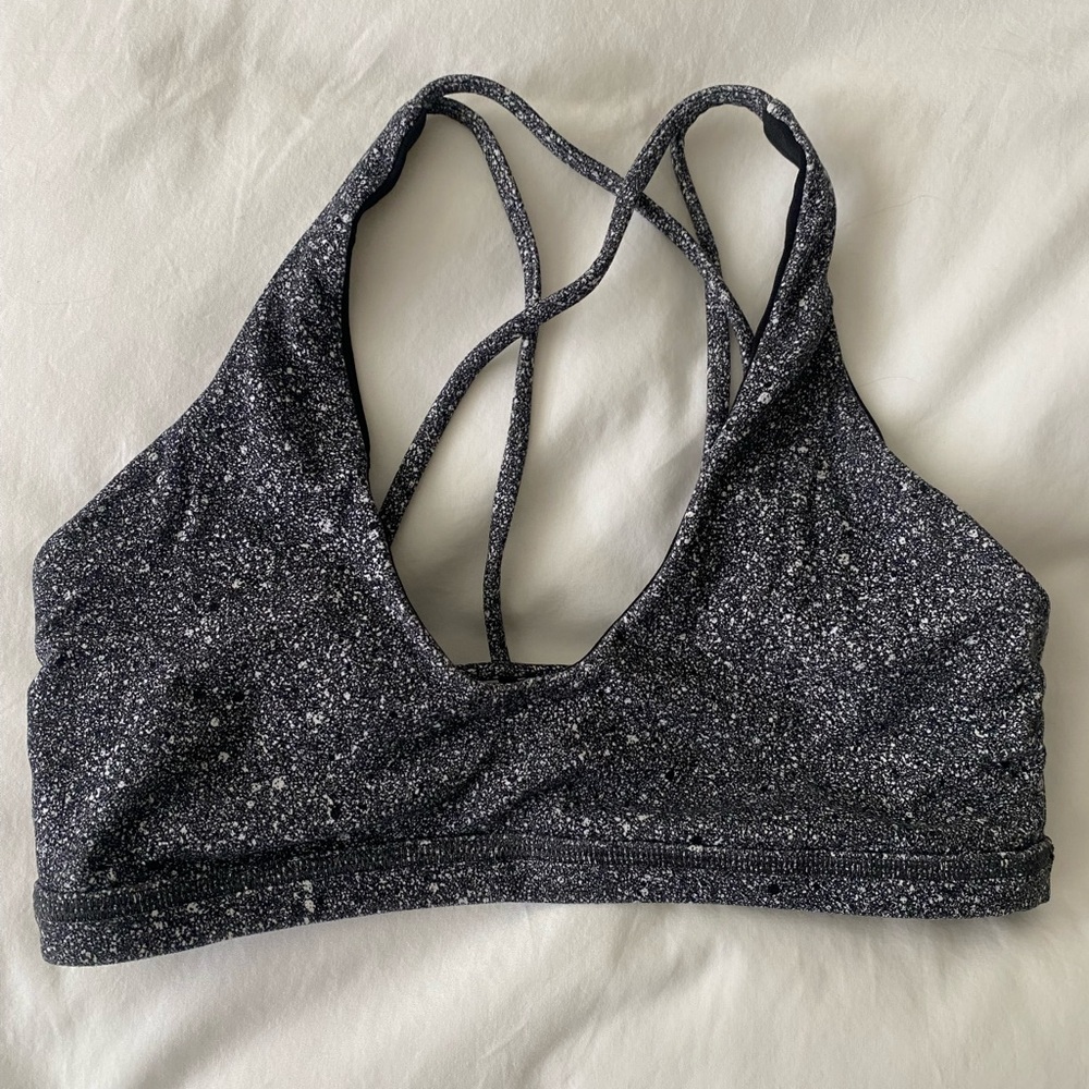 Lululemon sports bra